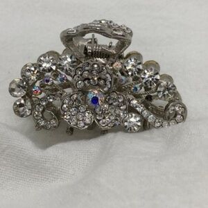 Rhinestone hair clip